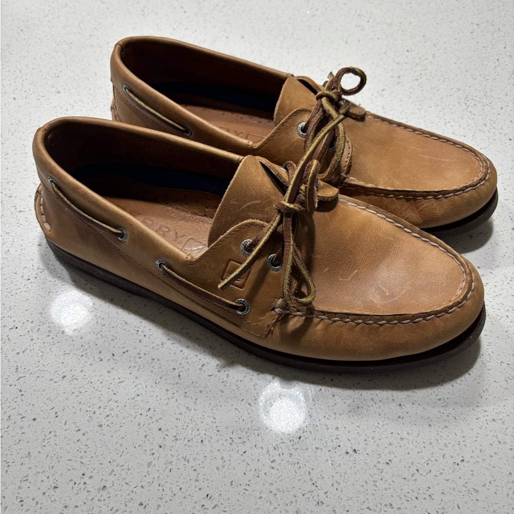 Men's Tan Boat Shoes